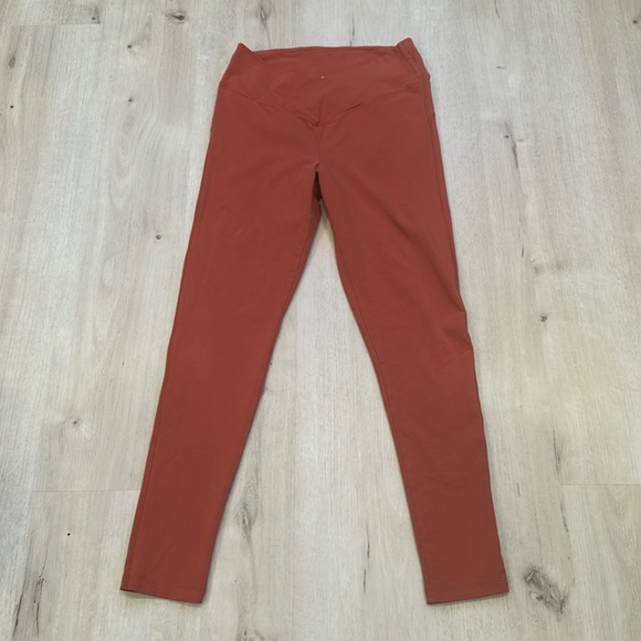 🔥PINK Leggings🔥 - Picture 2 of 4